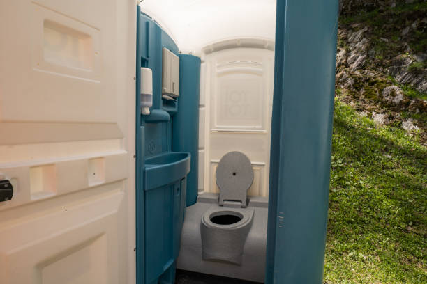 Best Restroom Trailer for Weddings  in Randleman, NC